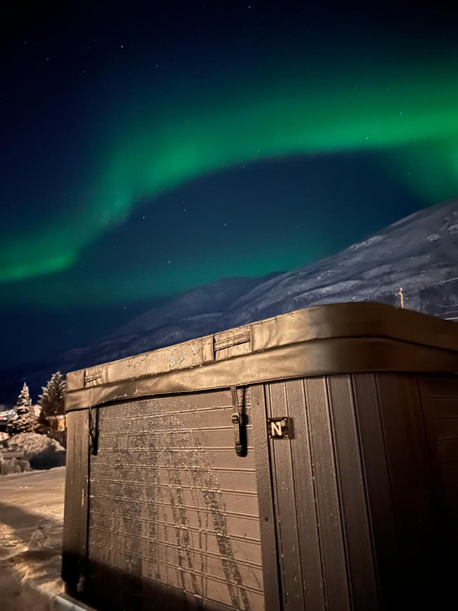 Alpan Apartments, Lyngenfjord Olderdalen Exterior foto