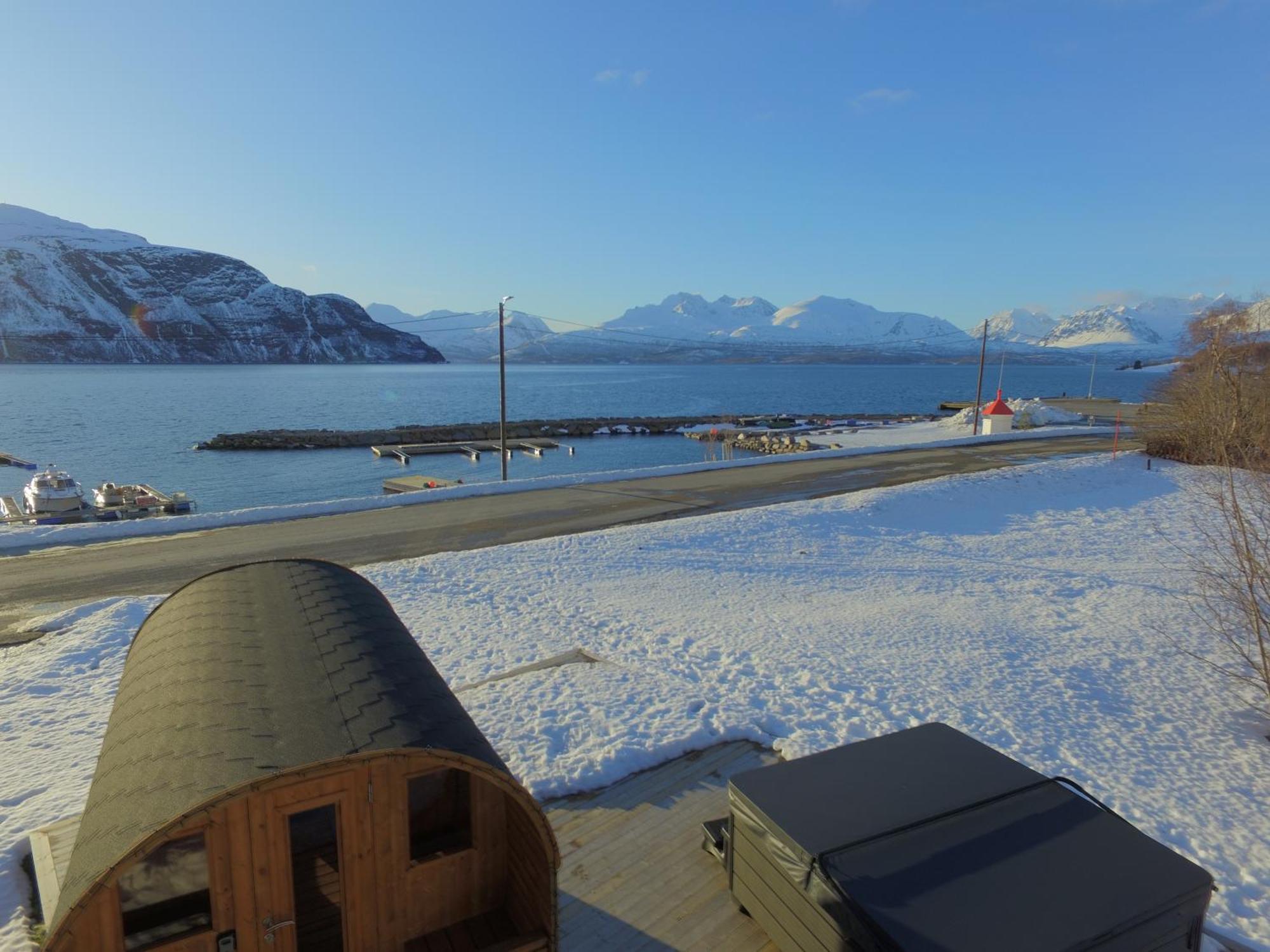 Alpan Apartments, Lyngenfjord Olderdalen Exterior foto
